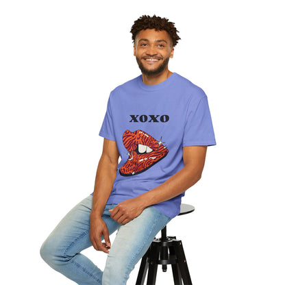 XOXO Leopard Lips Graphic T-Shirt